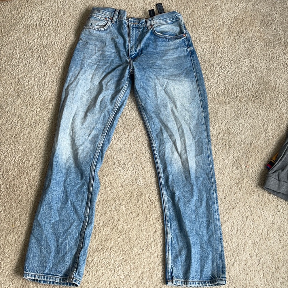 Light Wash Boyfriend Jeans